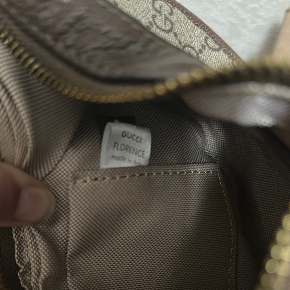 Gucci Beige and Brown Shoulder Bag with Gold Chain - Picture 7 of 11
